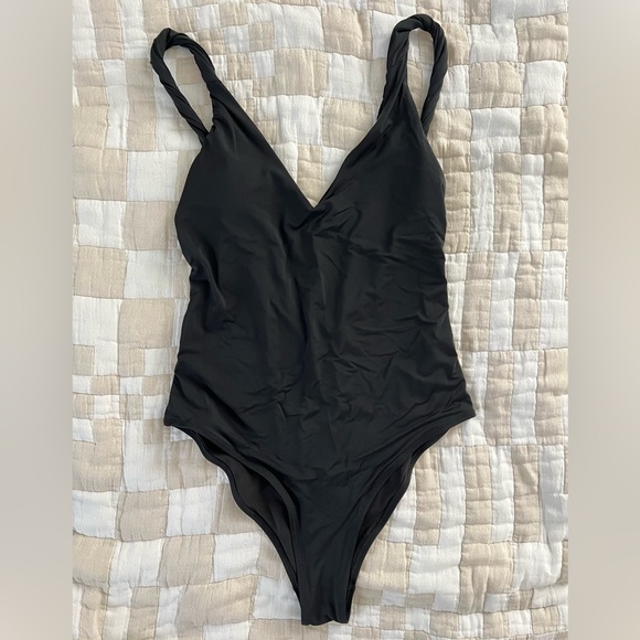 H&M black Padded-cup Swimsuit Twisted Straps one piece S - Picture 7 of 8